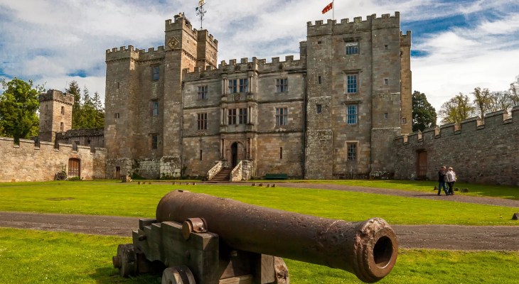 You Can Now Stay In The Most Haunted Castle In The UK