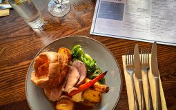 7 Of The Best Sunday Roasts To Try In The Peak District