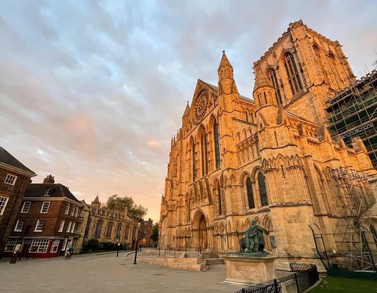 The York Minster Is Hosting Its First-Ever Winter Village With Beers and Bratwurst￼