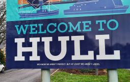 Hull Gets New ‘Welcome To Hull’ Sign That Absolutely Savages Leeds