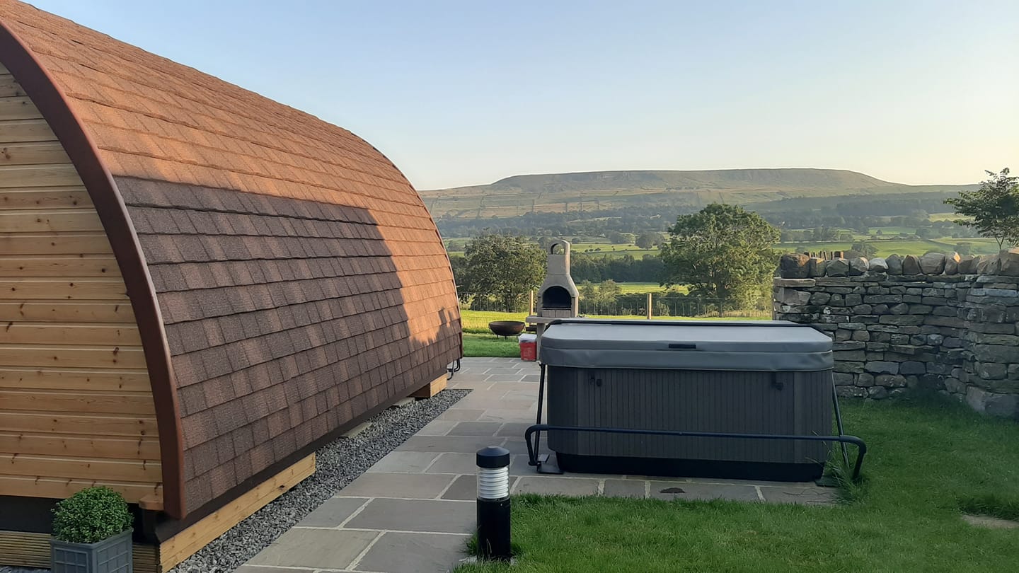Best Places For Glamping With A Hot Tub In Yorkshire The Yorkshireman