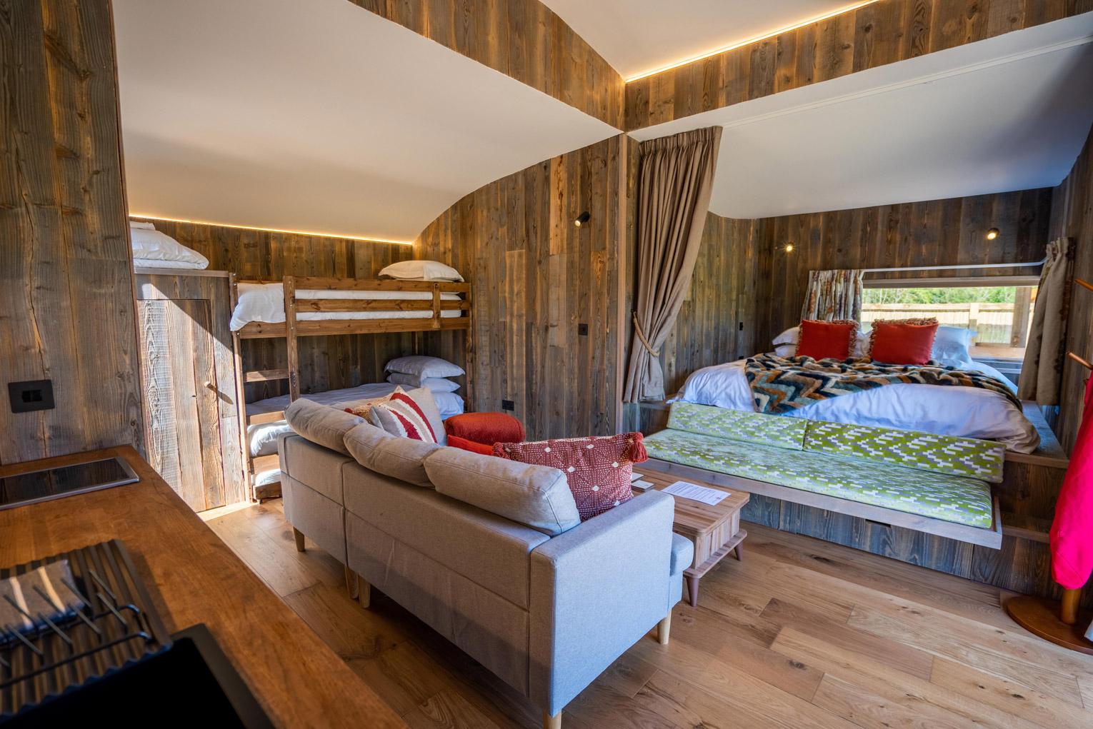 13 Dog Friendly Glamping Spots In Yorkshire - The Yorkshireman