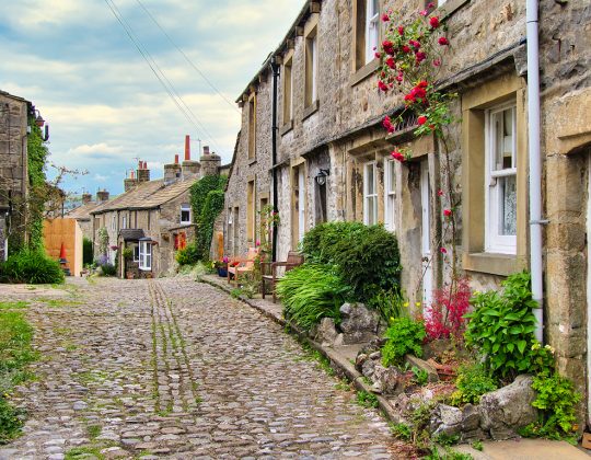 14 All Creatures Great & Small Filming Locations In Yorkshire That Every Fan Should Visit