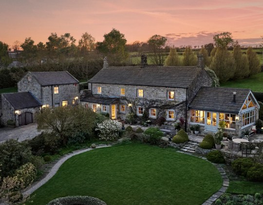 This £2m 17th-Century Farmhouse In The Yorkshire Dales Could be Yours For A Tenner