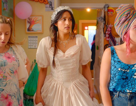 Channel 4 Release First-Look Trailer For Hull-Based Comedy ‘Hullraisers’ Set Tor Return Next Month