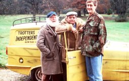 Sir David Jason Revisits ‘Only Fools and Horses’ In Christmas Special On Channel 5 Tomorrow Night