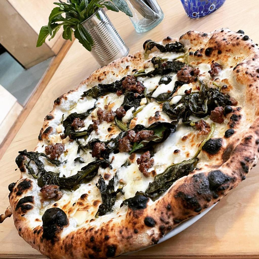 Pizza at Anello, in Slaithwaite. 