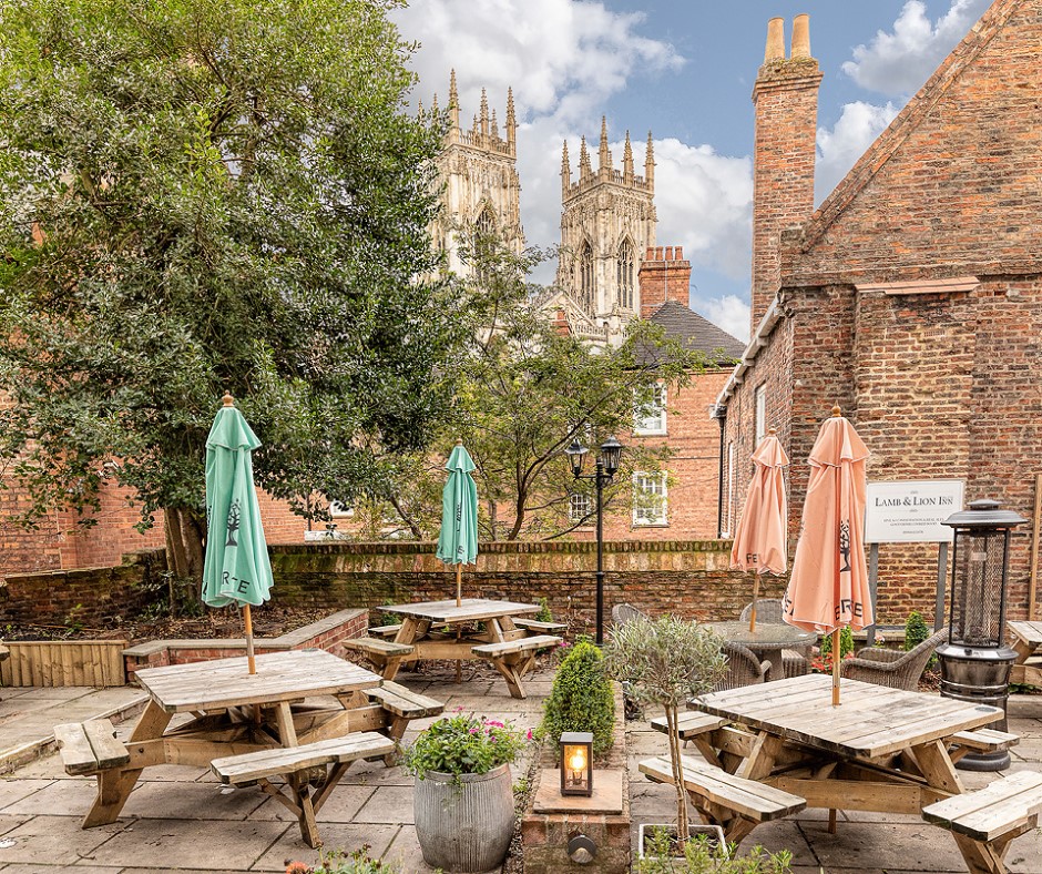beer gardens york