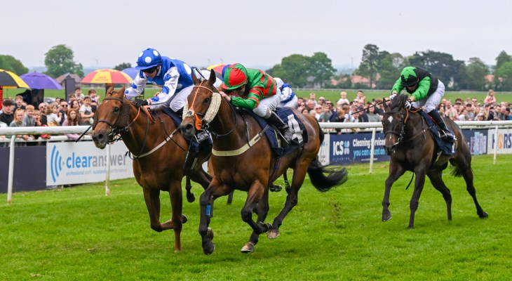 The East Yorkshire Racecourse Offering Pocket-Friendly Days Out This Summer