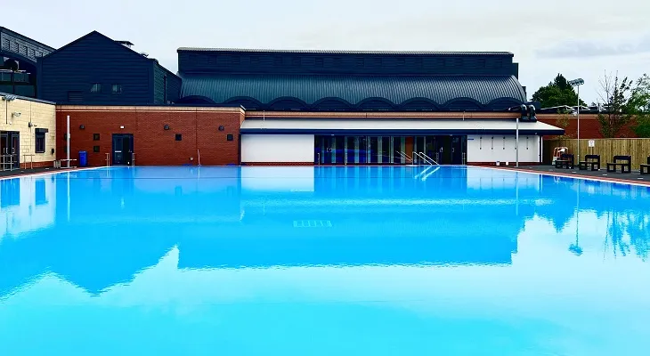 outdoor swimming pools lidos Yorkshire