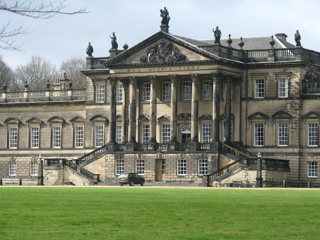 This image has an empty alt attribute; its file name is Wentworth_Woodhouse-1024x768.jpg
