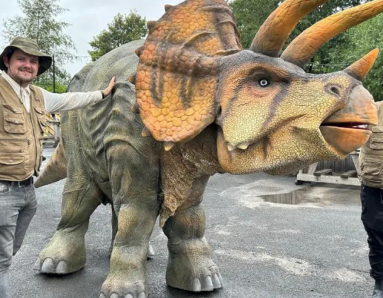 Dinosaur Experience with 9m Tall Dinos Is Coming To York