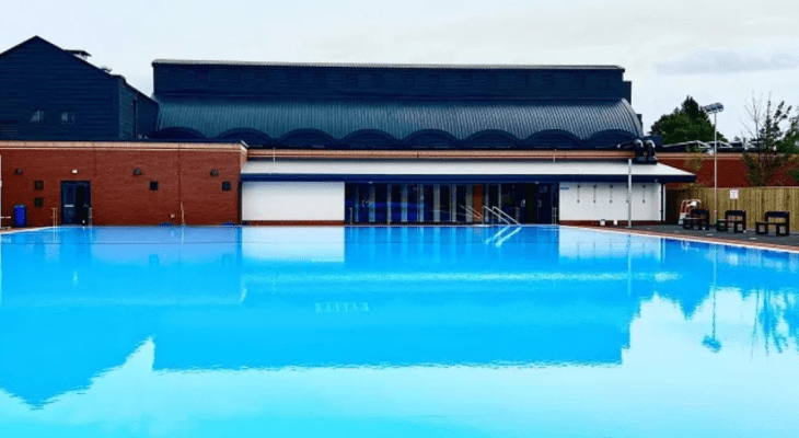 7 Of The Best Outdoor Pools & Lidos In Yorkshire You Need To Try