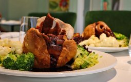 The Best Sunday Roasts In Yorkshire To Try In 2025