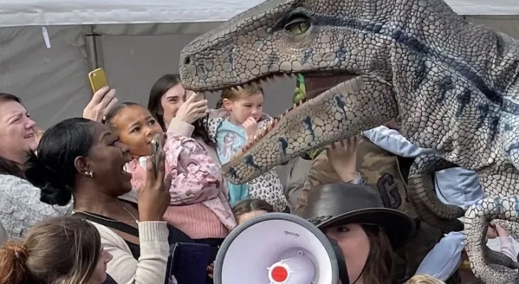 Immerse Yourself At This Free Interactive Dino Day In Hull City Centre