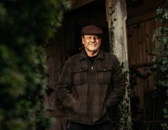 Yorkshire Icon Sean Bean Hosts Award-Winning Birdwatching Podcast