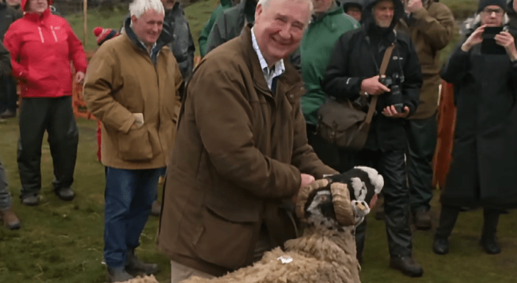 Peter Wright Visits Britain’s Highest Pub In Tonight’s Episode Of ‘The Yorkshire Vet’