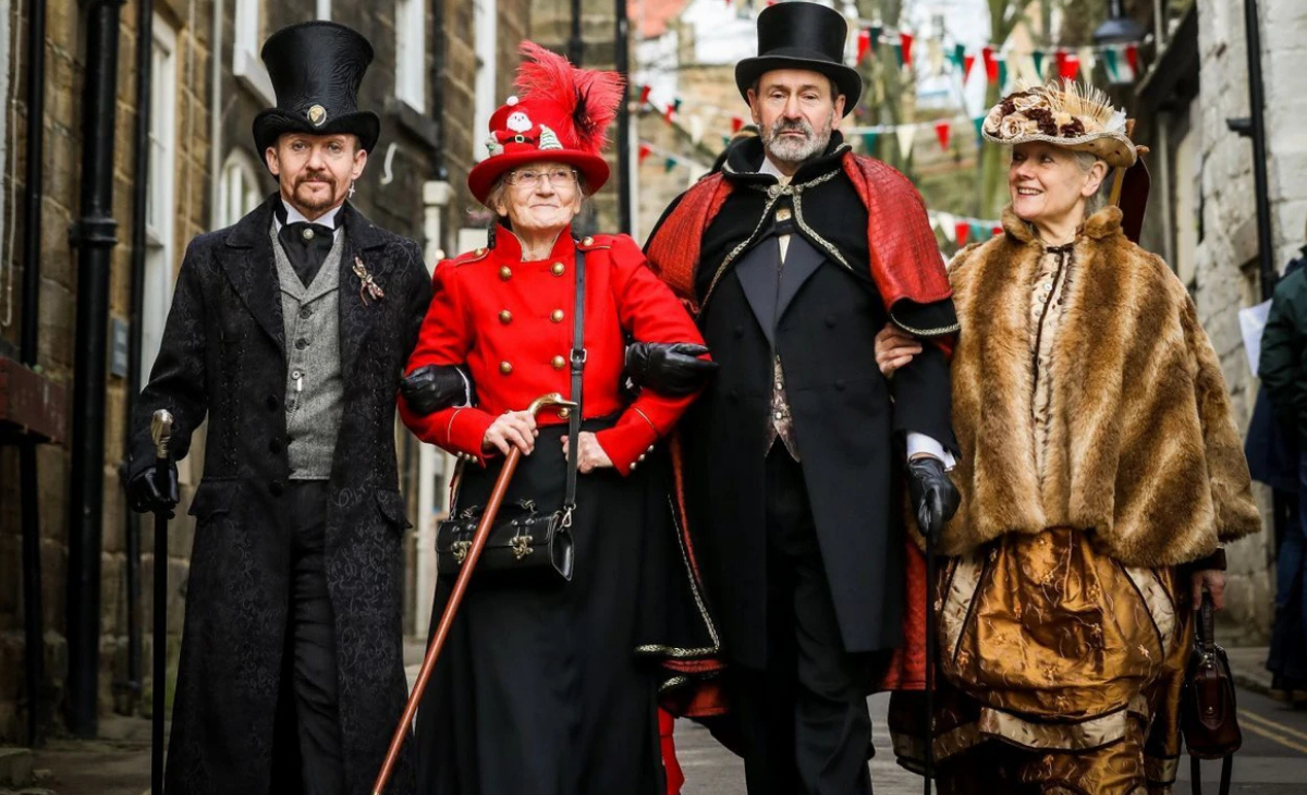 Robin Hood’s Bay Set For A New Victorian Weekend Christmas 2026 - The ...